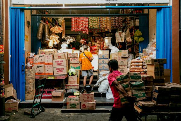 Peluang Bisnis Warung Madura di Tengah Persaingan Bisnis Ritel