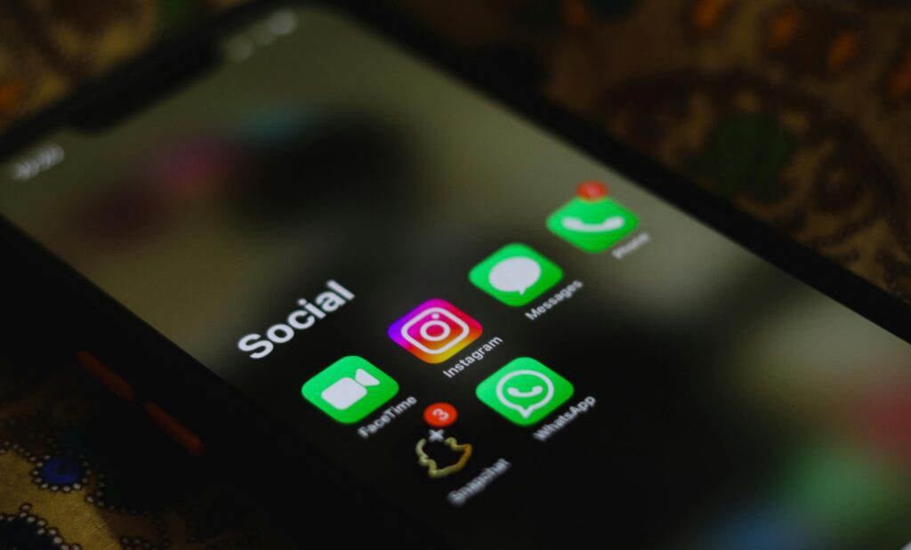 Mengenal Profesi Social Media Specialist dalam Bisnis Digital