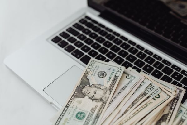 Keuntungan Bisnis Travel Online yang Perlu Dipahami Pengusaha